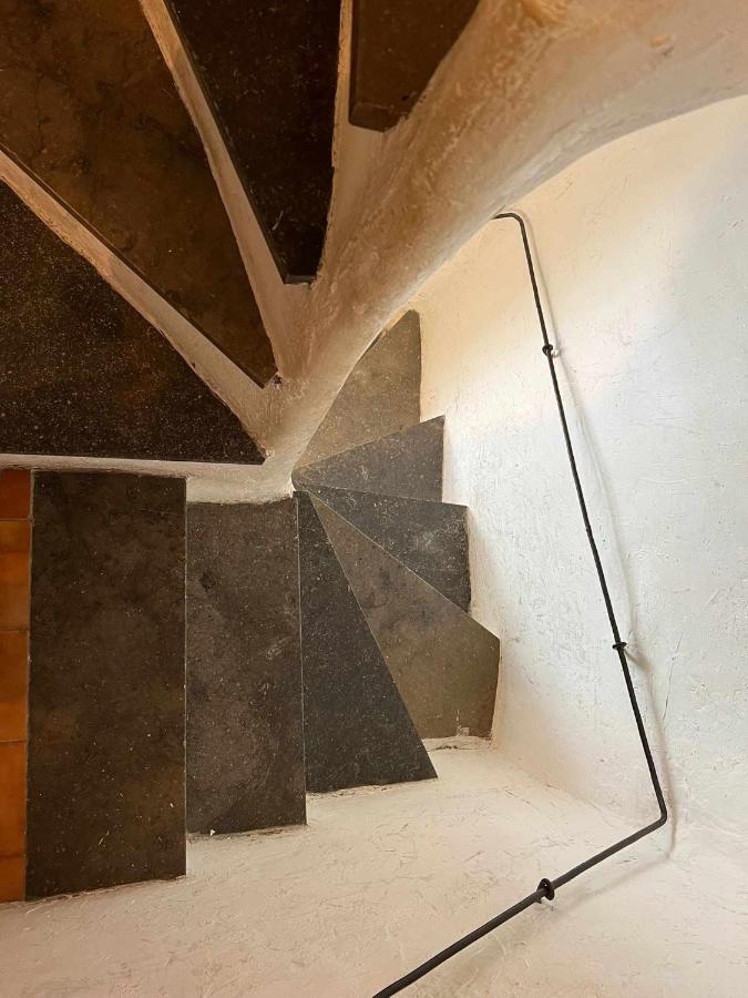 Romantic Duplex With Terrace And Great Views خيرونا المظهر الخارجي الصورة