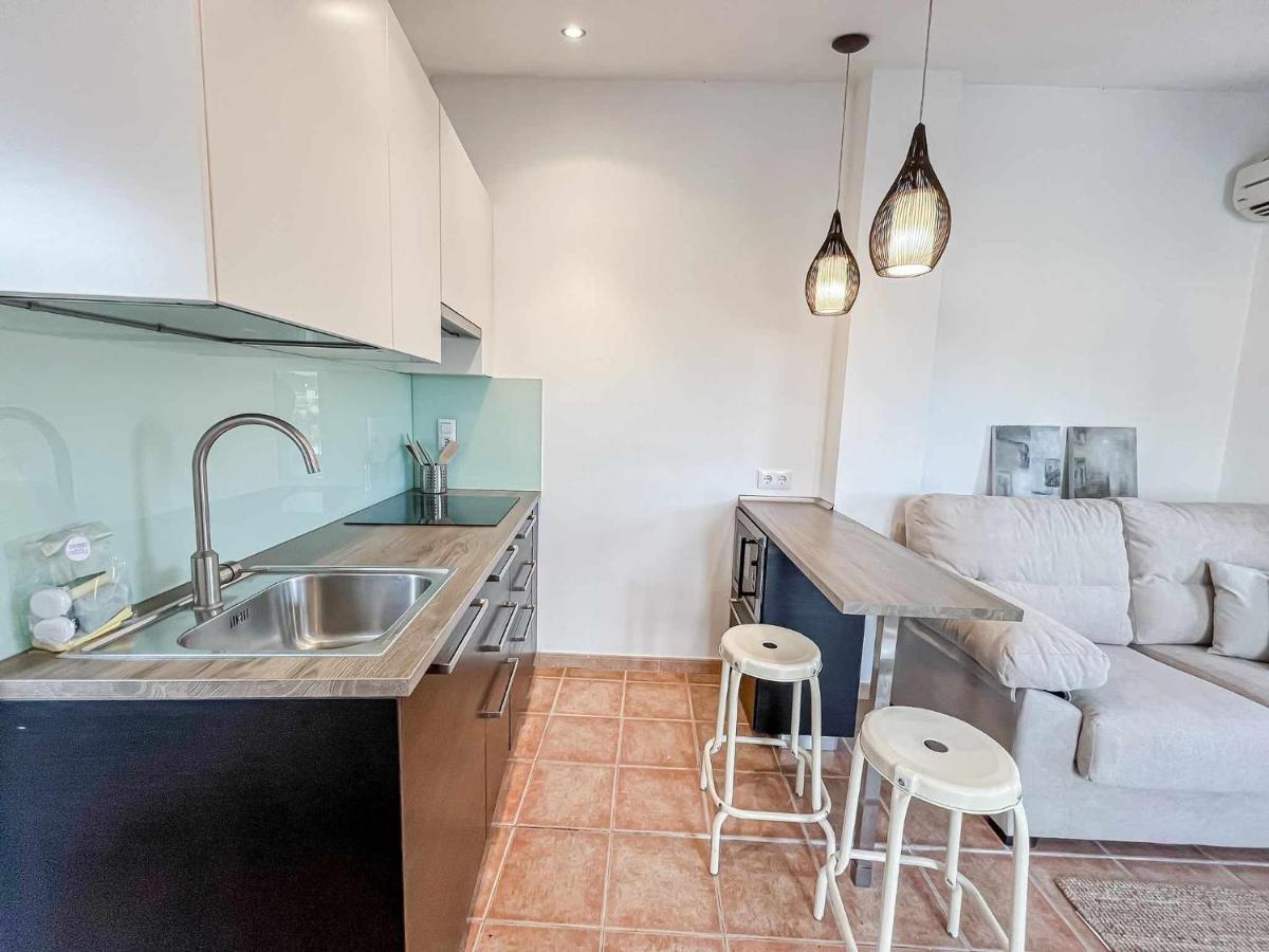 Romantic Duplex With Terrace And Great Views خيرونا المظهر الخارجي الصورة